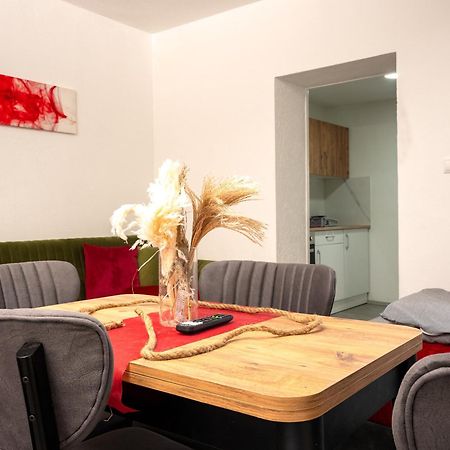 Serviceroom24 - Apartment 4 In Herten Wlan - Smart-Tv - 24-7 Check-In Und Kueche 外观 照片